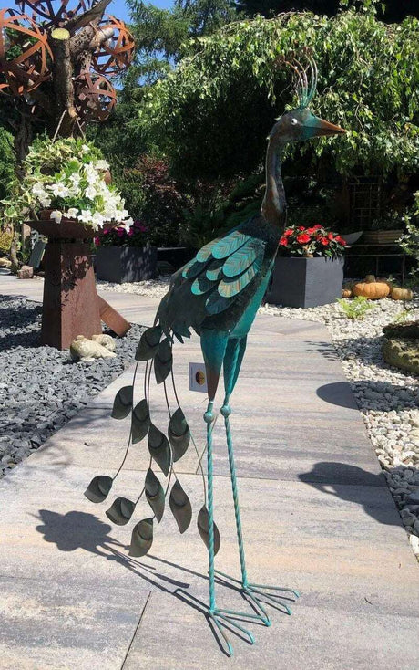 Gartenfigur Pfau handgemachte Gartendekoration Ozeanblau aus Metall - Bali Paradies