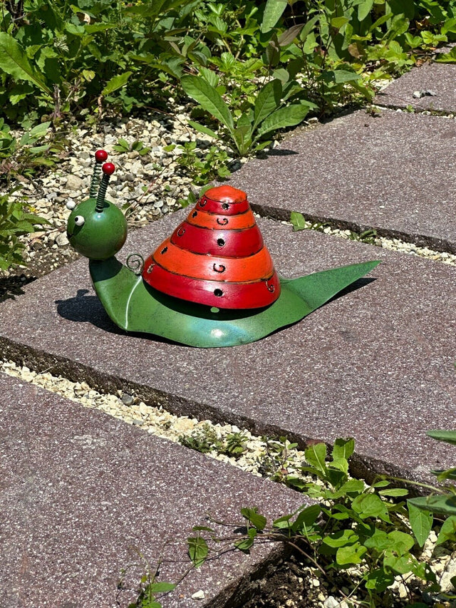 Gartenfigur aus Metall grüne Schnecke handgemachte Gartendekoration