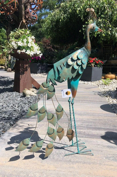 Gartenfigur Pfau handgemachte Gartendekoration Ozeanblau aus Metall - Bali Paradies