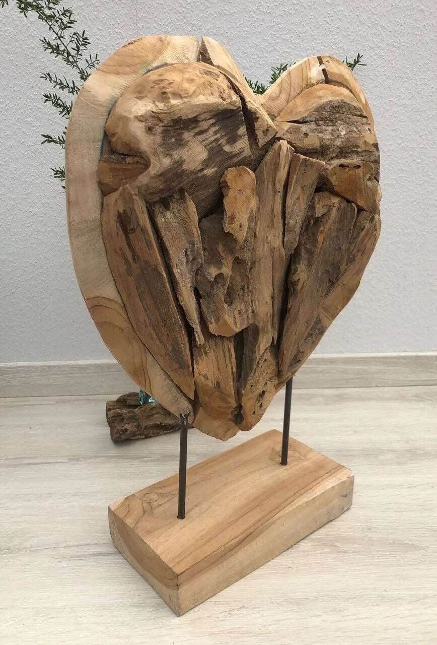 Herz aus Holz. Jedes Herz ein Unikat. Handgefertigtes Geschenk für Verliebte. - Bali Paradies