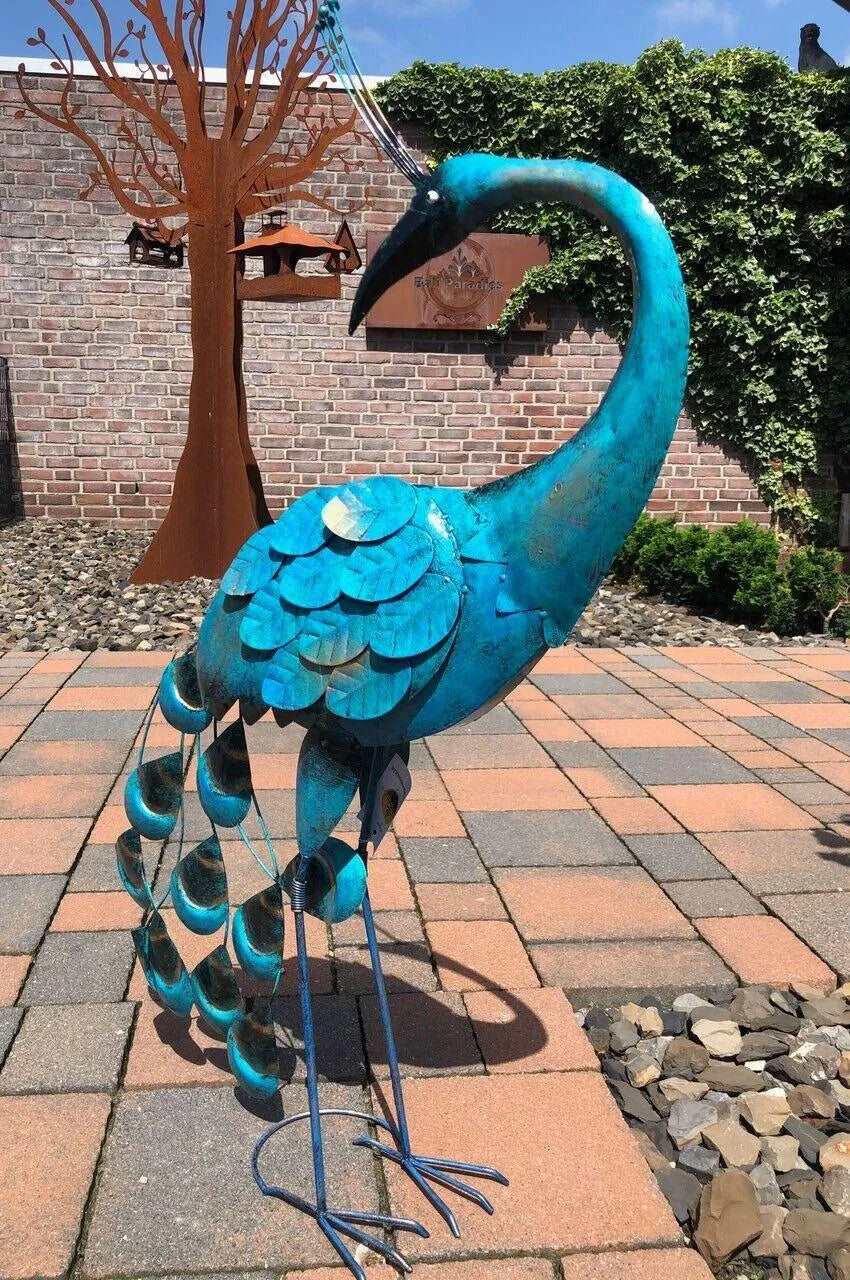 Gartenfigur Pfau handgemachte Gartendekoration Himmelblau aus Metall - Bali Paradies