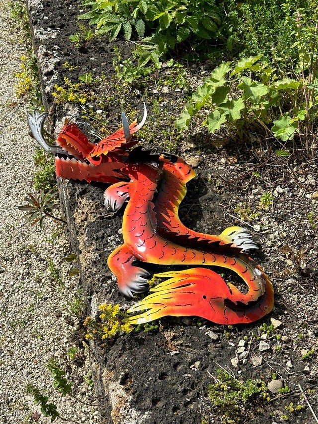 Drache Gartenfigur aus Metall in Handarbeit Blechfigur als Gartendekoration - Bali Paradies