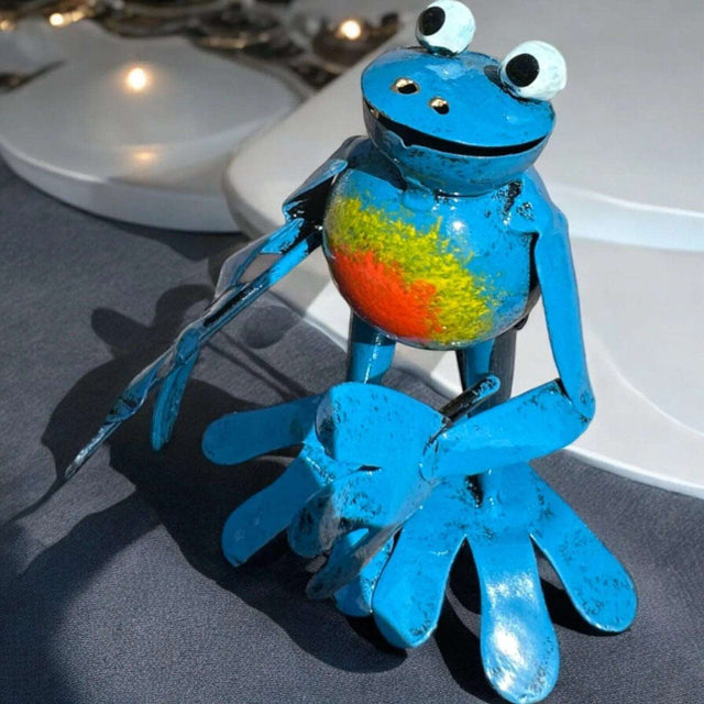 Frosch mit Schubkarre Blau Gartendekoration aus Metall mit Teelichthalter - Bali Paradies