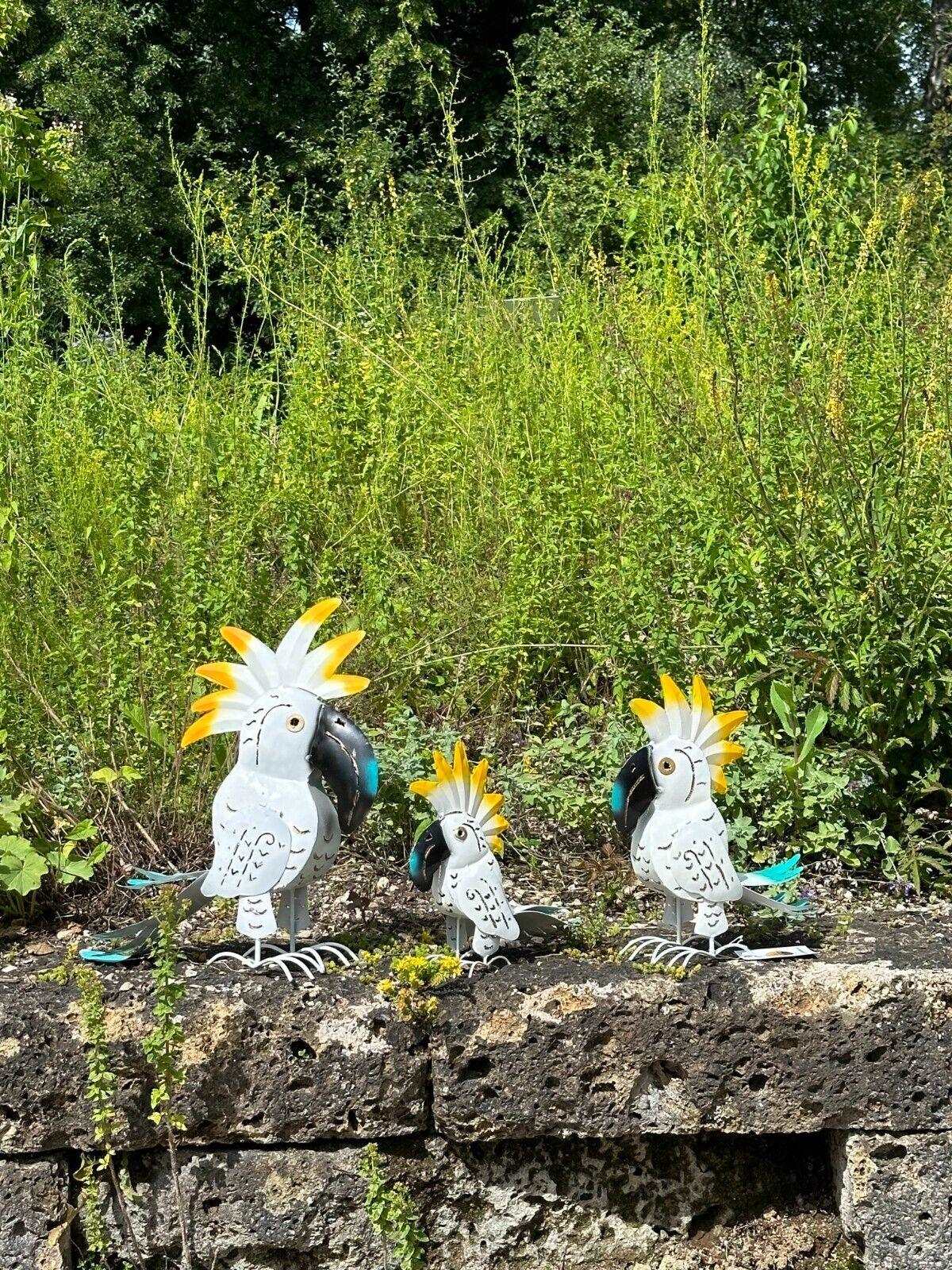 Gartenfigur große Kakadu Familie handgemachte Gartendeko aus Metall Teelicht - Bali Paradies