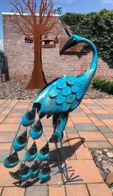 Gartenfigur Pfau handgemachte Gartendekoration Himmelblau aus Metall - Bali Paradies