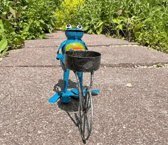 Frosch mit Schubkarre Blau Gartendekoration aus Metall mit Teelichthalter - Bali Paradies