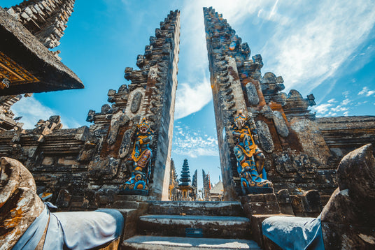 Ein Eingang für einen buddistischen Tempel in Bali 